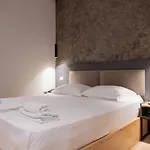 Center Boutique 티라나