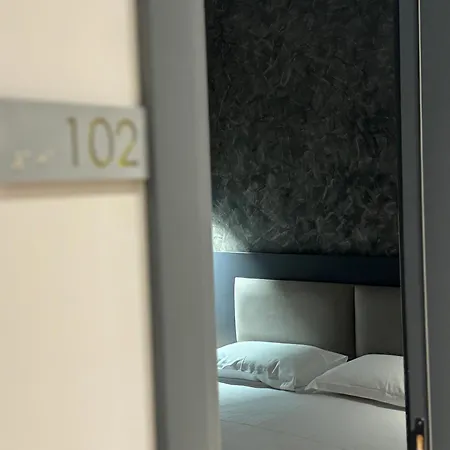 Center Boutique 3* Tirana