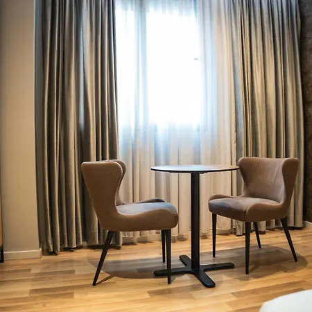 Center Boutique Hotell 3*