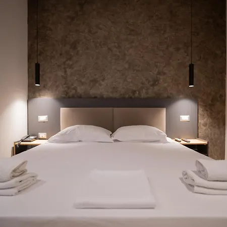 Center Boutique 地拉那