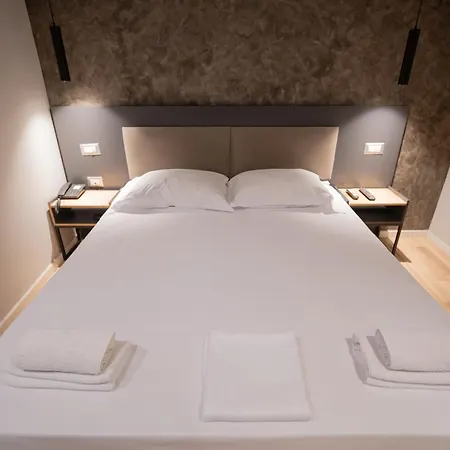 Center Boutique 3* Tirana