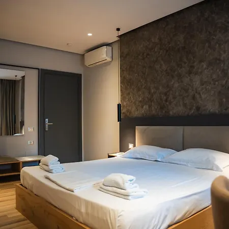 Center Boutique 3* Tirana