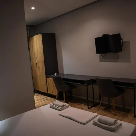 Center Boutique 3* 地拉那